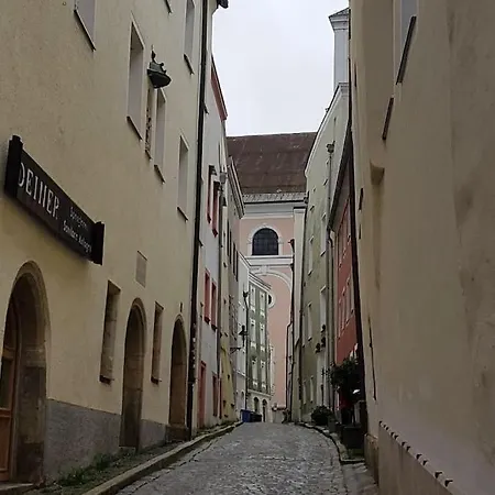 Apartment Im Historischen Scharfrichterhaus Passau Extérieur photo